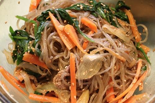 Japchae - miến trộn Hàn Quốc