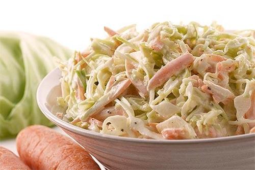 Mát giòn món salad bắp cải cà rốt